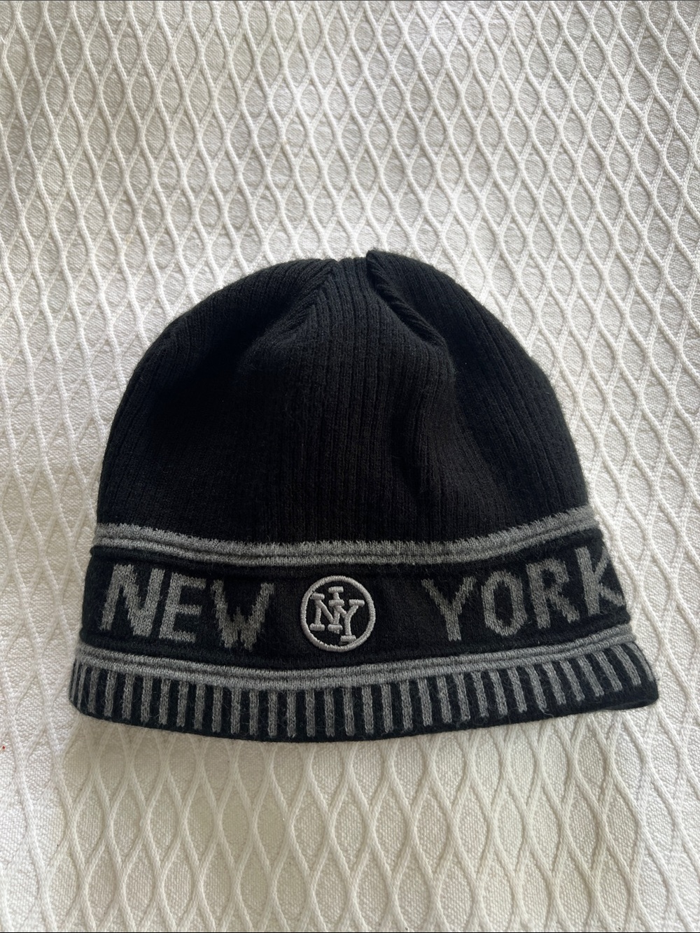Black & Gray 'New York' Knit Beanie Hat